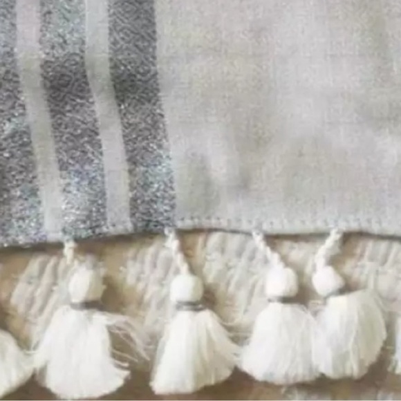 $118 Eileen Fisher VINTAGE Scarf Shimmer SOFT Wool Bl Gray White Stripes PomPom - Picture 4 of 11